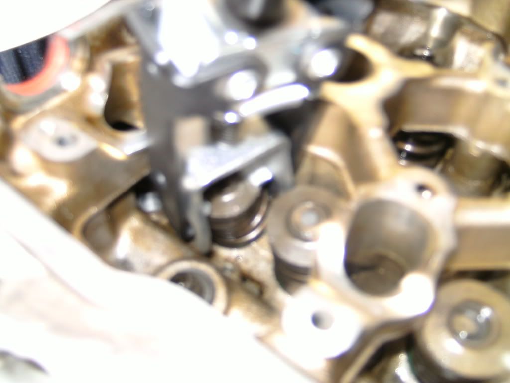 How do i get the valve springs and retainers out SR20 Forum